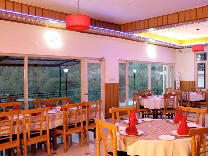 Maple Resort Chail Exteriör bild