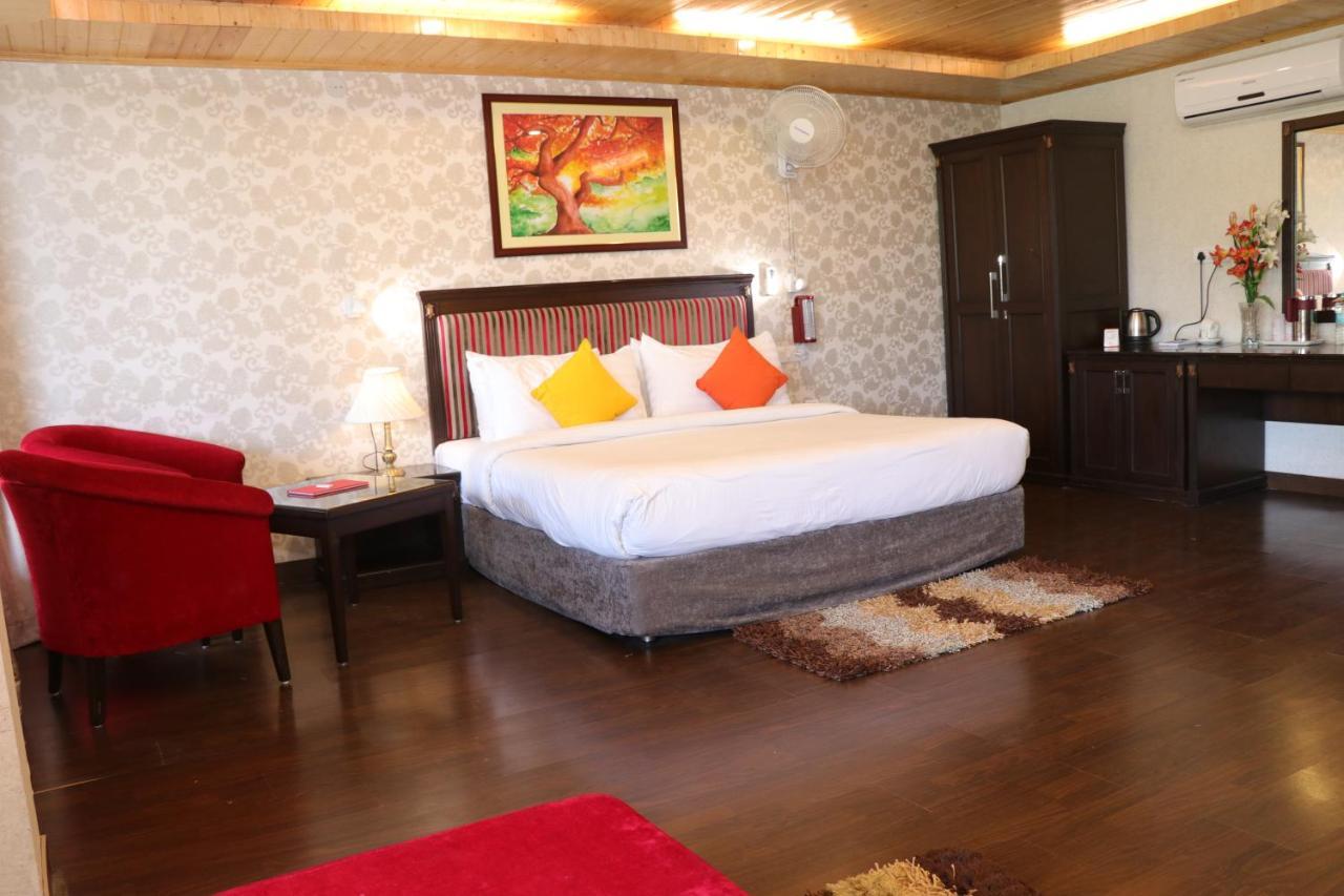 Maple Resort Chail Exteriör bild